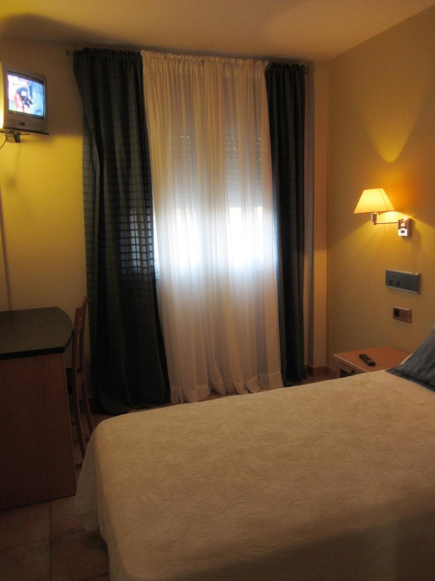 Hotel Villa De Utrillas المظهر الخارجي الصورة